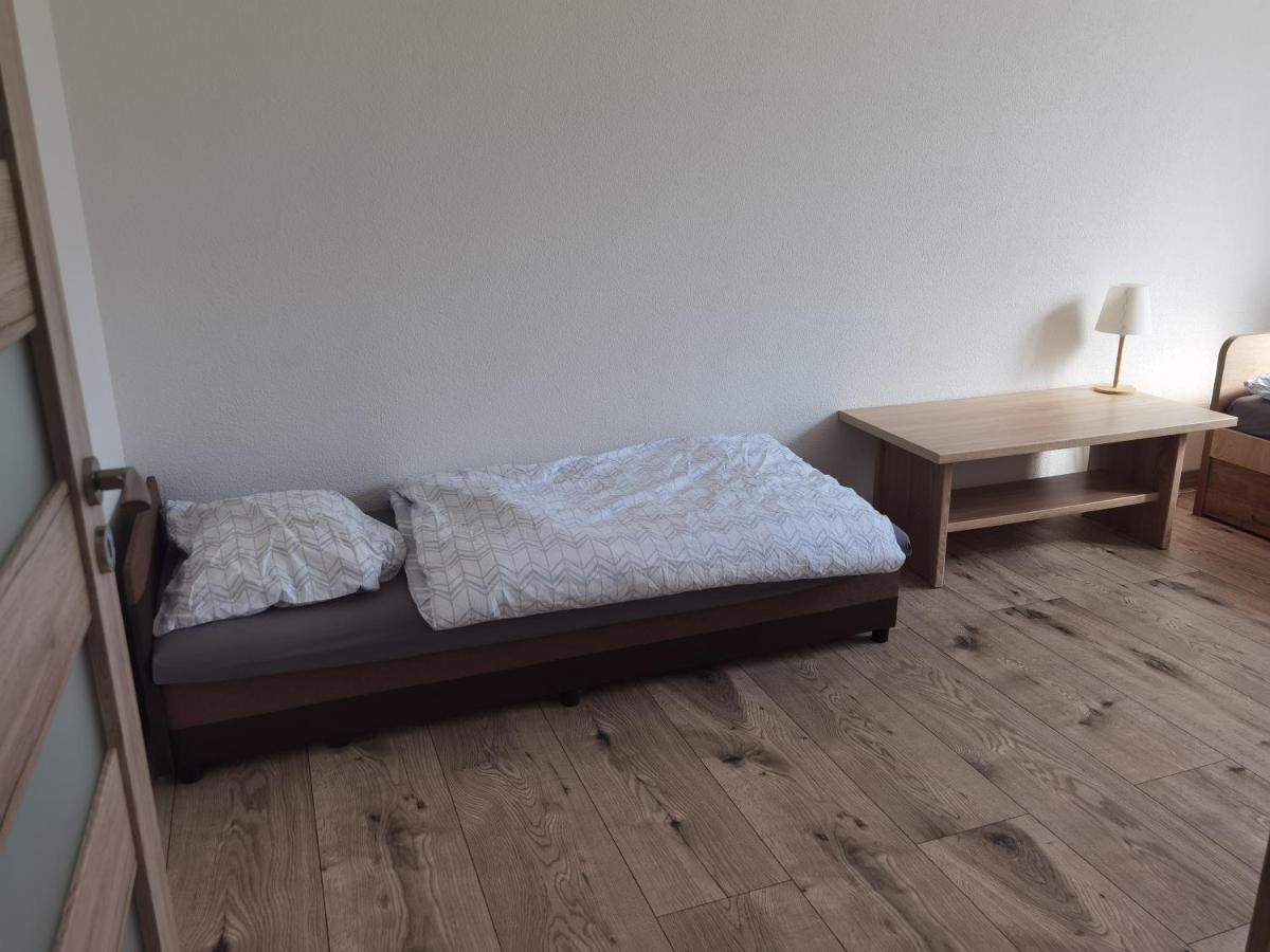 Ferienwohnung Sunset House Piestany Cervena Veza Banka Exterior foto