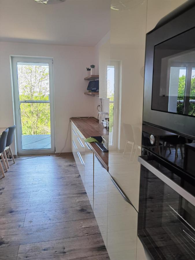 Ferienwohnung Sunset House Piestany Cervena Veza Banka Exterior foto